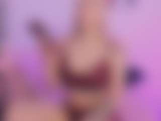 Mia's Live Sex Cam Show