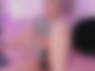 Live cam show with Mia - Public on Hubzter Live
