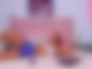 rosycolins's Live Sex Cam Show