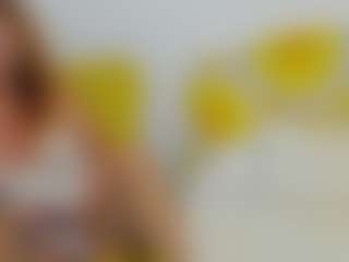 Live cam show with britishmilfpenelope - British on parknlotfishbdy