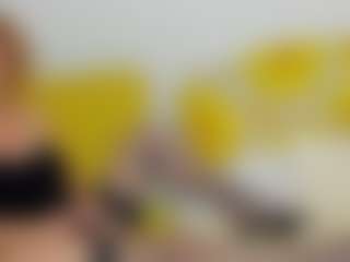 Live cam show with britishmilfpenelope - Granny on milfzrlive.com