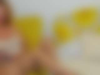 Live cam show with britishmilfpenelope - British on milfzrlive.com