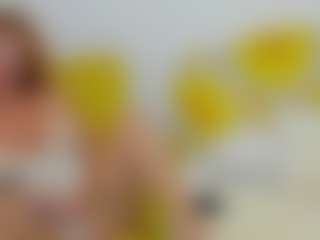 Live cam show with britishmilfpenelope - BBW on Camsoda