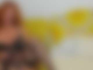 Live cam show with britishmilfpenelope - Oil on SinfulBabes