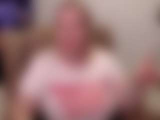 Live cam show with margotgrey - Cuckold on Camiplay Live