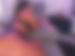 Live cam show with BUSTY PUTONA RELOADED - Gagging on Gym Cam Girls