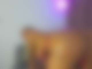 Live cam show with BUSTY PUTONA RELOADED - Big Clit on Milf Play