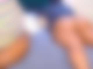 chubby30 MILF webcam performer live streaming
