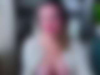 Live cam show with mishabraun - Living Room on liverealitysex.com