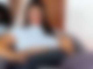 Live cam show with alejamoore - Grey Eyes on Latina Girls