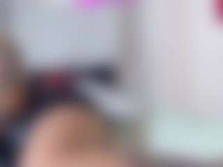 Live cam show with lala-santamaria - Bedroom MILF on Mixed Magazine Live