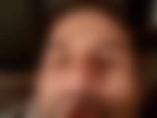 Kindareckless276's Live Sex Cam Show