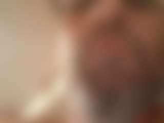 Kindareckless276's Live Sex Cam Show