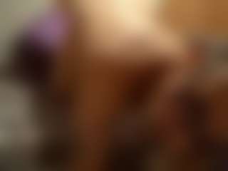 Kindareckless276's Live Sex Cam Show