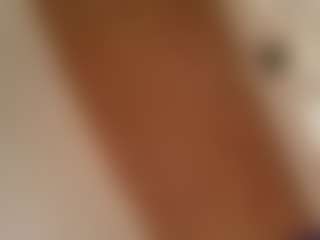 Kindareckless276's Live Sex Cam Show