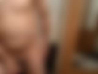 Kindareckless276's Live Sex Cam Show