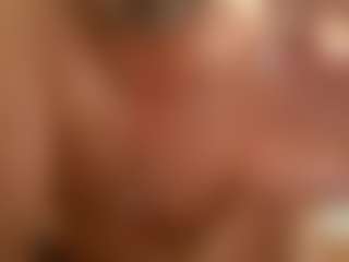 Kindareckless276's Live Sex Cam Show