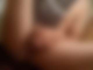 Kindareckless276's Live Sex Cam Show