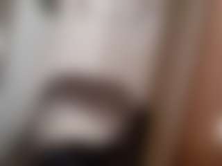 Kindareckless276's Live Sex Cam Show