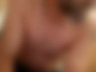 Kindareckless276's Live Sex Cam Show