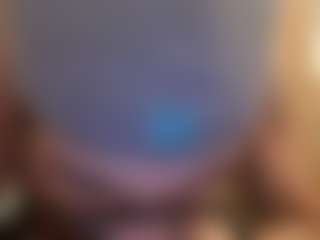 Kindareckless276's Live Sex Cam Show