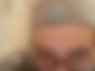 Kindareckless276's Live Sex Cam Show
