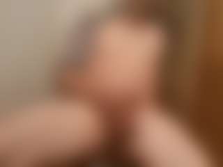 Kindareckless276's Live Sex Cam Show
