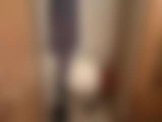 Kindareckless276's Live Sex Cam Show