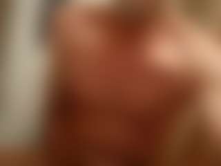 Kindareckless276's Live Sex Cam Show