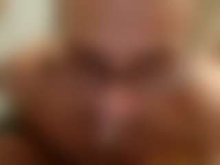 Kindareckless276's Live Sex Cam Show