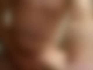 Kindareckless276's Live Sex Cam Show