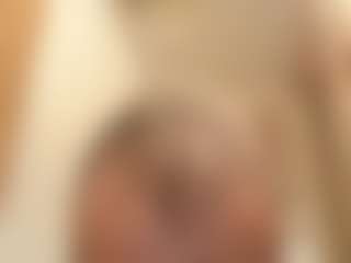 Kindareckless276's Live Sex Cam Show