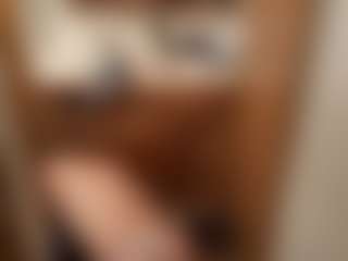 Kindareckless276's Live Sex Cam Show