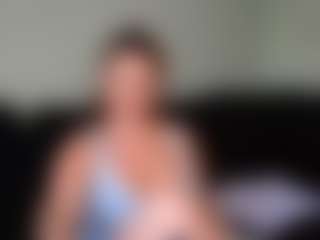 Live cam show with British milf jessica Lou - BBW on Camsoda