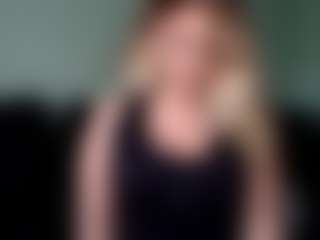 Live cam show with British milf jessica Lou - Busty on CamwithHer