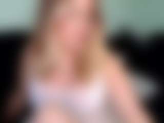 Live cam show with British milf jessica Lou - Busty on Dare Cams