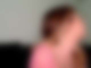 Live cam show with British milf jessica Lou - Busty on 1on1-livenow