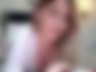 Live cam show with British milf jessica Lou - Busty on xplaylive.com