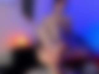 Live cam show with Miss Cheryl - Outside on Camsoda