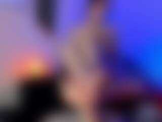 Live cam show with Miss Cheryl - Outside on Camsoda