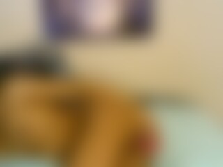 DeeDee_Takes's Live Sex Cam Show