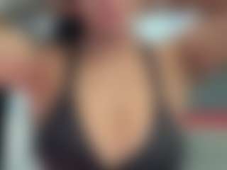 Sarah Peterson's Live Sex Cam Show
