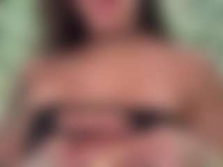 Sarah Peterson's Live Sex Cam Show