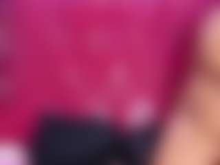 Live cam show with Cynthia - Ebony on UwU Esports