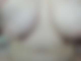 Live cam show with ladyred8 - Granny Brown Hair on Chatstar