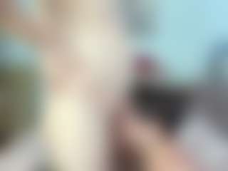 ladyred8's Live Sex Cam Show