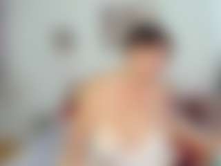 ladyred8's Live Sex Cam Show