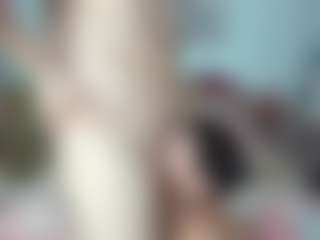 Live cam show with ladyred8 - Grey Eyes on madthumbs