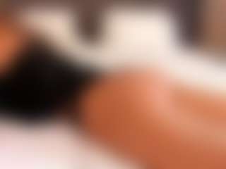 nicolegiulia MILF webcam performer live streaming