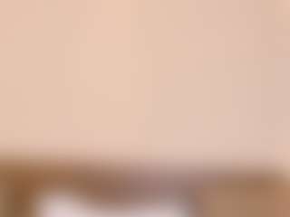Live cam show with samantha eilish - Milk on Chatstar